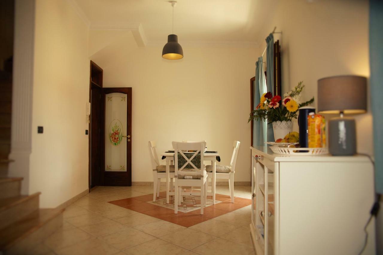 BnB DonnaLaura Carini Extérieur photo
