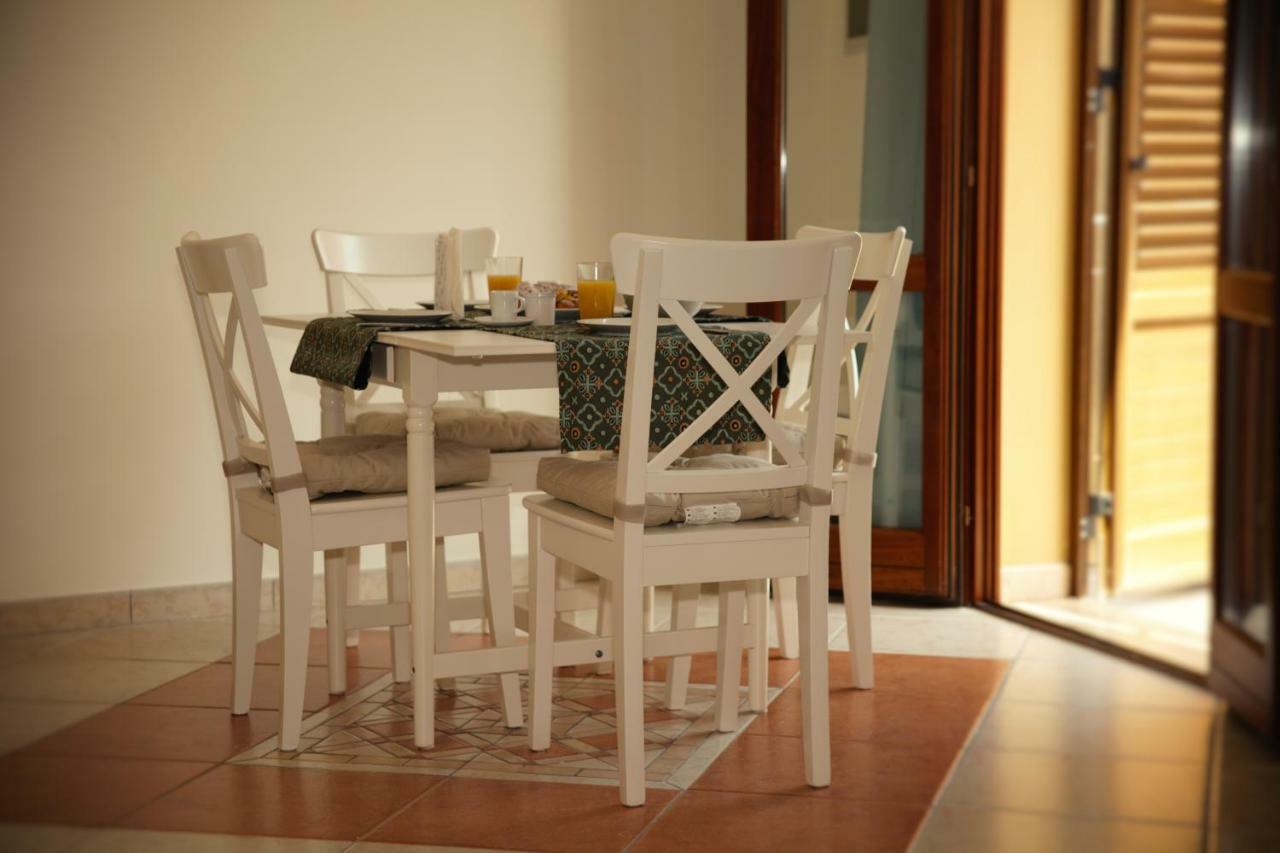 BnB DonnaLaura Carini Extérieur photo