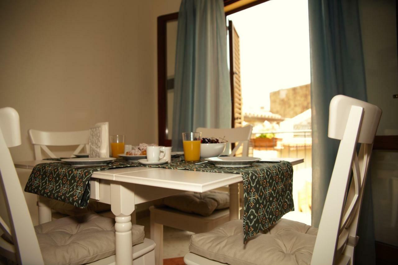 BnB DonnaLaura Carini Extérieur photo