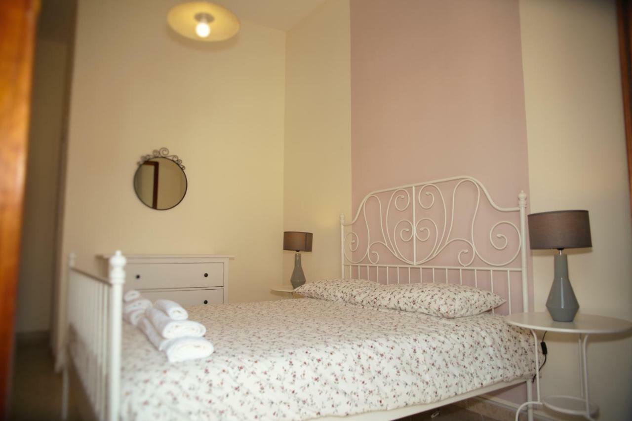 BnB DonnaLaura Carini Extérieur photo